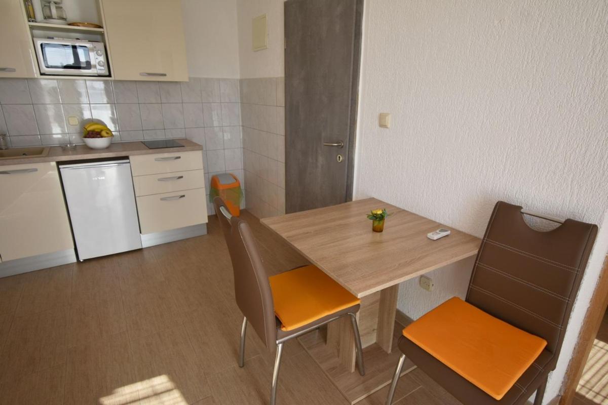 Denjak Apartments Kornić Eksteriør billede
