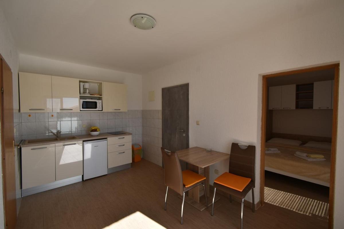 Denjak Apartments Kornić Eksteriør billede